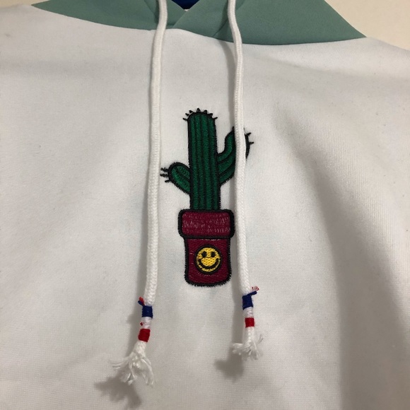 Cactus Hoodie! - Picture 3 of 5